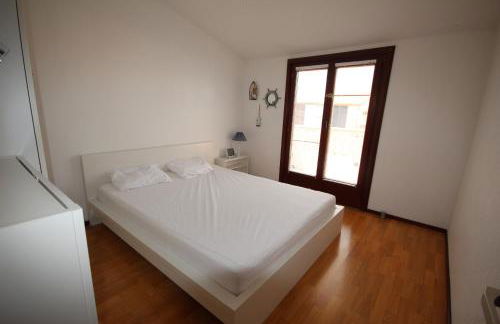 Belle villa d'angle spacieuse semi climatisée, de tout confort dans domaine PORTES DU SOLEIL, ACCES PISCINES PAYANT EN SUPPL - 3 chambres, 6 couchages, wifi, 400m de la mer LRPDSJ7 - Foto 7