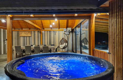 Nad Zalew dom z basenem letnim, jacuzzi i sauną, jezioro i trasa Velo Czorsztyn w pobliżu - Foto 1