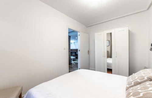 Charming 4 Double Bed Steps from the Old Town - Foto 16