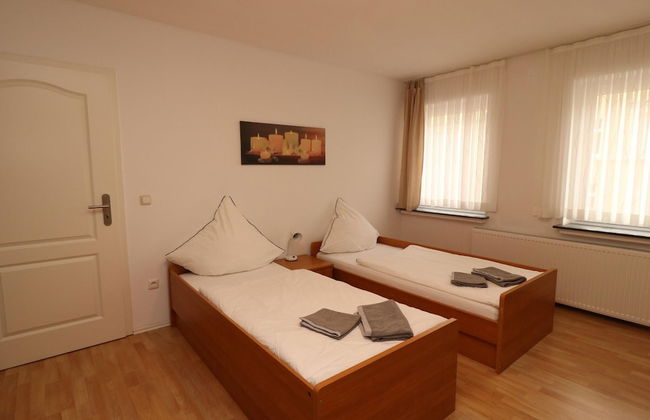 Stylish Holiday Apartment - Photo 15