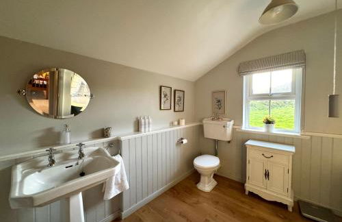 Holly Tree Cottage - Photo 12