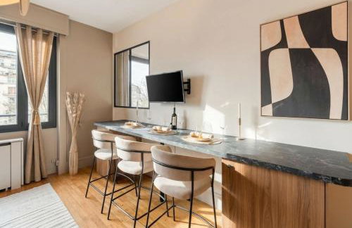 Eiffel Tower - Premium apartment with balcony and lift for 4 - Foto 10
