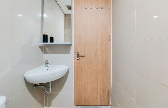 Homey And Restful Studio Apartment B Residence - Foto 9