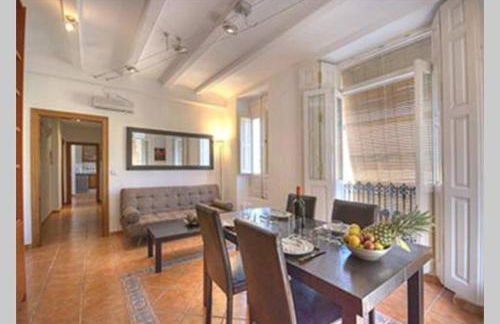 Main Central Station Apartment - Photo 1