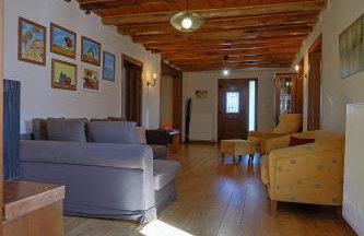 VILLA PEPONI Spacious Traditional Villa with Garden - BBQ & Private Parking - Photo 42