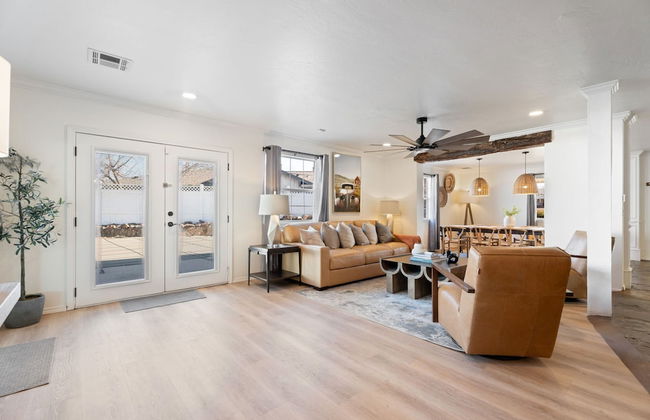 Spacious Lakefront View With Hot Tub and Pool NH - Photo 51