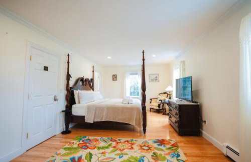 Spacious Coastal Retreat in Buzzards Bay, Quiet & Family-Friendly - Foto 15