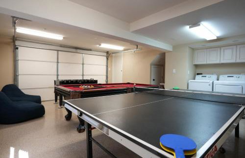 Sweet 4 bedroom, 3 bath plus Loft Bedroom, Pool Home - Foto 105