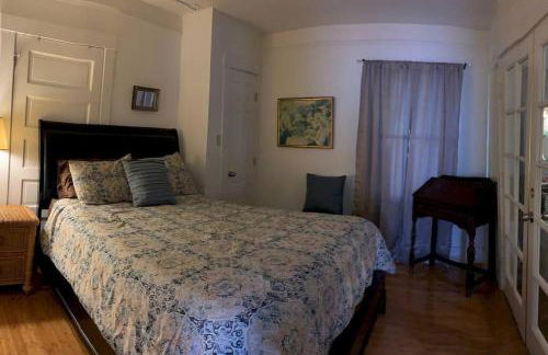 Ruth House Original Craftsman PETS, walk to State st. - Photo 24