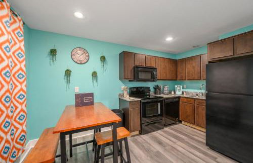 Convenient 1BR Unit Close to Shopping & Dining - Foto 16