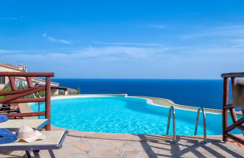 Villa Patty with infinity pool in front of the sea, parking and wifi - Foto 9