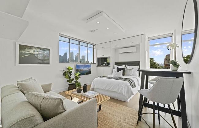 Modern Potts Point Studio - Photo 1
