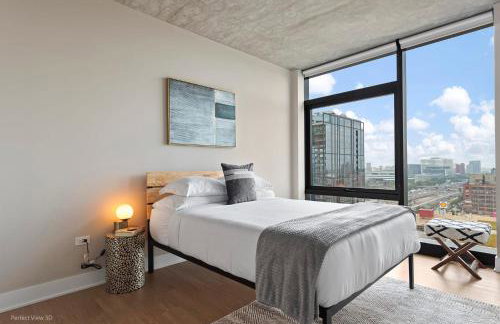 Sage Modern Apartments Near Union Park in West Loop - Photo 13