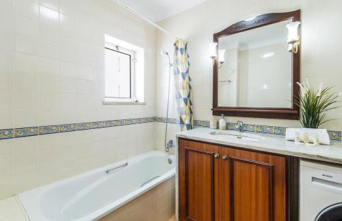 Casa Londamba Meia Praia Beach - Foto 40