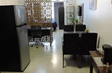 Conforto e facilidade a uma quadra do mar! - Foto 1