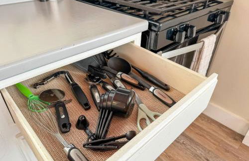 NEW - Mins to Manchester - Nashua - Queen Bed - Foto 10