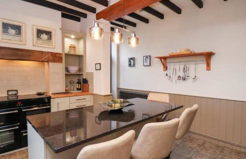 The Farmhouse - Photo 18