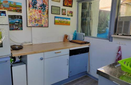 Studio indépendant, avec piscine et jardin, direct gare aéroport, 1 lit pour 2 personnes Direct Gare Aéroport - Foto 9