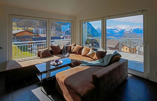 Modern and Cosy 5 Rooms Penthouse With Stunning View - Photo 11