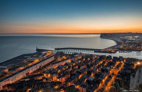 LA VERRIÈRE. Les Locations ISAHORA c'est aussi plusieurs appart' de Standing à 2 pas du Château d'Eu, des Falaises du Tréport, de MERS les Bains et aux portes de la BAIE DE SOMME - Foto 37