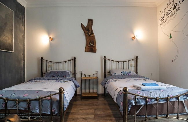 Korte Hotel Sleeps 14 With Courtyard - Foto 9