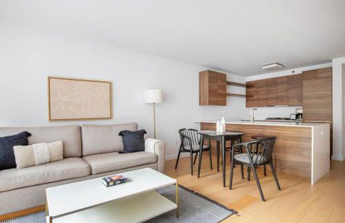 LES 1br w gym doorman wd nr park NYC-1314 - Foto 3