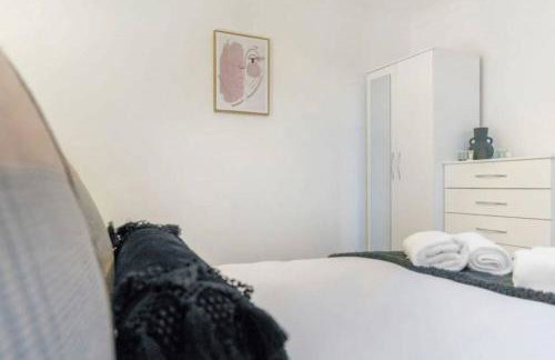 Esher House - Photo 5