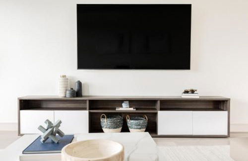 Contemporary Condo - Grill - Balcony - Tesoro - Foto 11