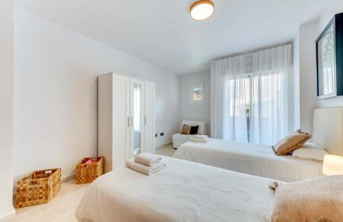 Fantastico Atico duplex en primera linea de golf - Foto 47