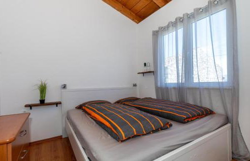 3 Bedroom Gorgeous Home In Tustevac - Foto 13