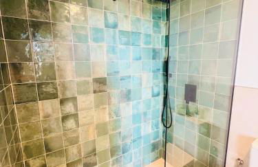 Amber Skies Seafront Retreat - Photo 42