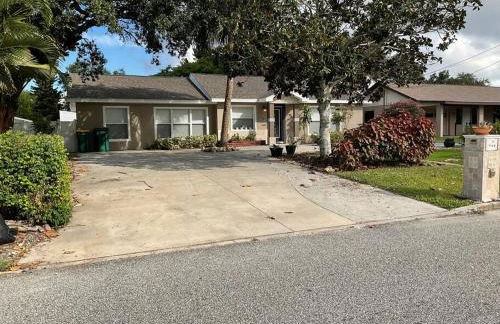 Spacious Ranch 7 min to beach/ airport Pet friend - Foto 25