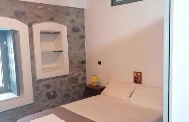 Lakonian home - Photo 6