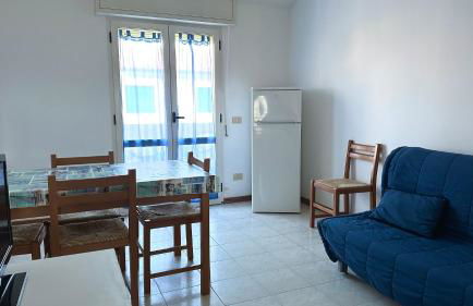 F005 - Fano, appartamento con terrazzo vicino al mare - Foto 3