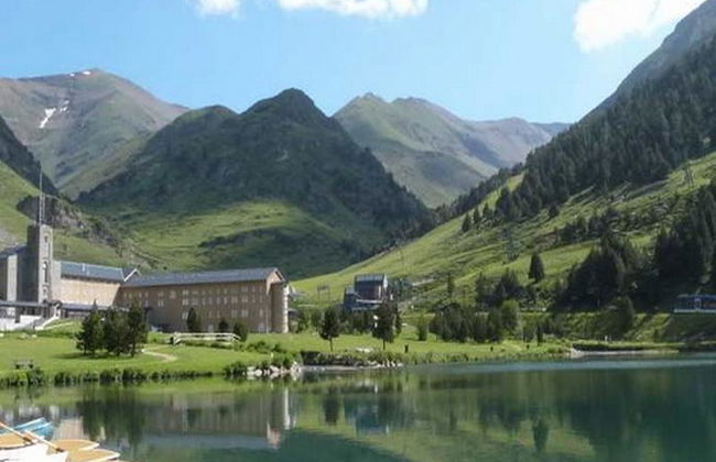 Vall De Nuria Apartamentos - Photo 2