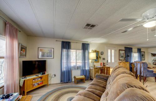 Near Hiking and Wineries Charming Camp Verde Home! - Foto 7