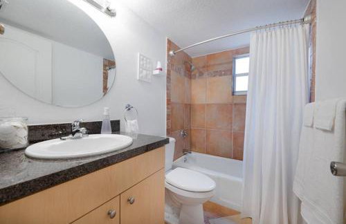 * NEW * Serene Retreat / Private Patio & Pool * - Foto 17