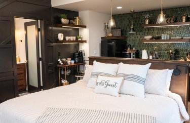 Downtown Boise Sunset Ave Romantic Private Suite - Photo 24