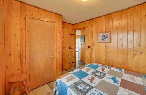 Lakefront Cabin with Private Dock and Beach! - Foto 15