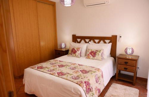 Falésias da Arrifana - Foto 28