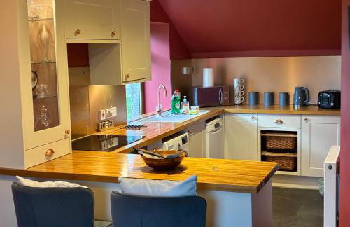 Cottage Farmhouse - Photo 12