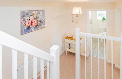 Farmhouse Retreat, 4 Bed, Pet Friendly - Photo 47