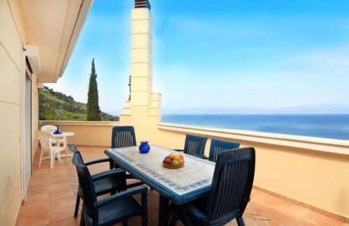 Luxury villa with stunning seaviews and pool - Foto 53