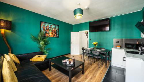 Spacious 4-Bed Apartment · Sleeps 6 · City Centre - Foto 1, Other