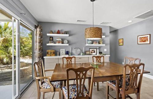 3 BDR Desert Oasis in the Heart of Palm Springs! - Foto 42