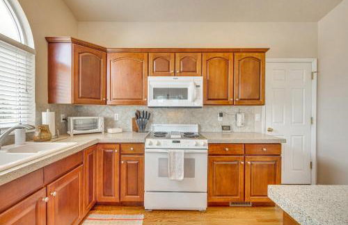 Large Colorado Springs Home with View of Pikes Peak! - Foto 12