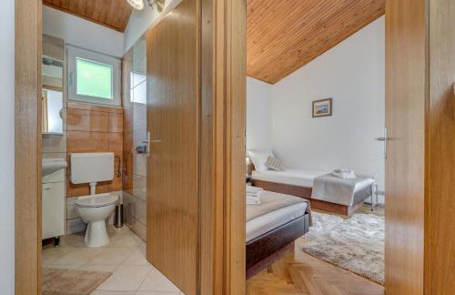 Above The Sea - Foto 43