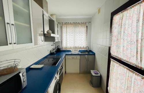 Ático Premium Conil con 2 terrazas, parking, piscina, Aire Ac y WIFI -SOLO FAMILIAS Y PAREJAS- - Foto 7