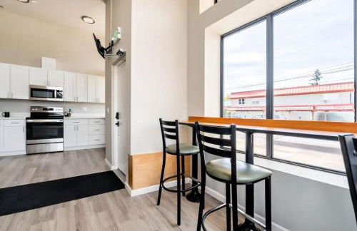 Cozy Micro Suite Unit 1 Sleeps 2 Minutes to Downtown - Foto 9