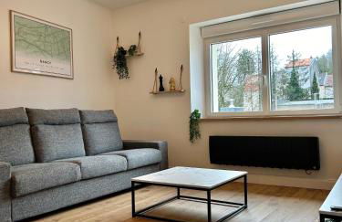 Le Chardon- appartement 2chambres- avec stationnement - Foto 3